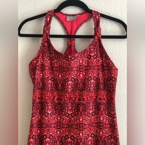 Athleta Tank Top Size Small Tall Paisley Damask Fuse Racerback Tank Built In Bra - Picture 2 of 11